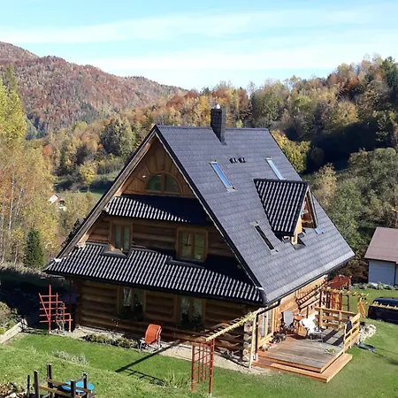 Drewniana Oaza Farmház
